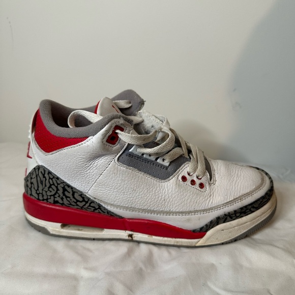 Jordan 3 Fire Red - Picture 2 of 6